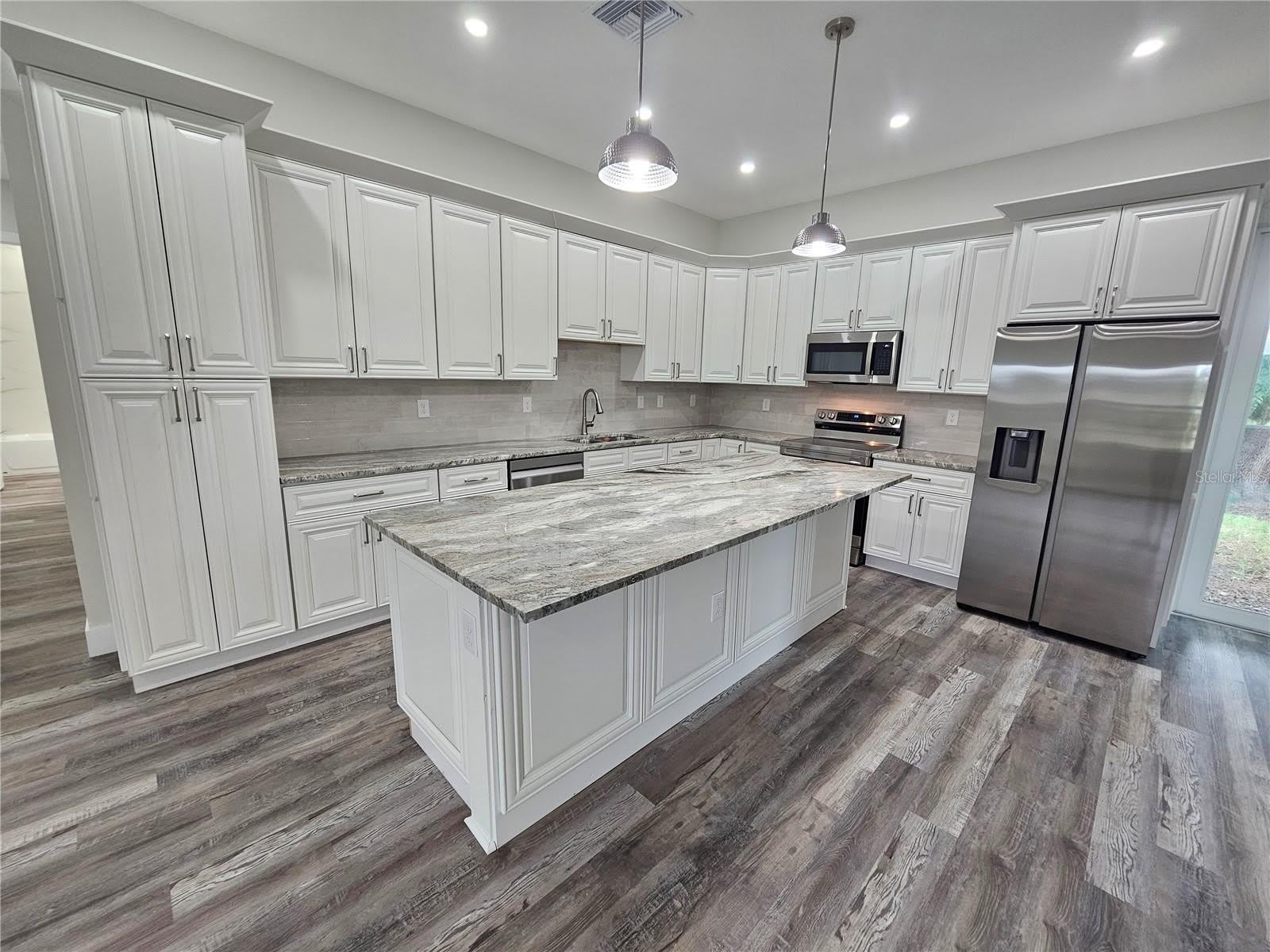 3525 MCINTOSH Road – photo 3