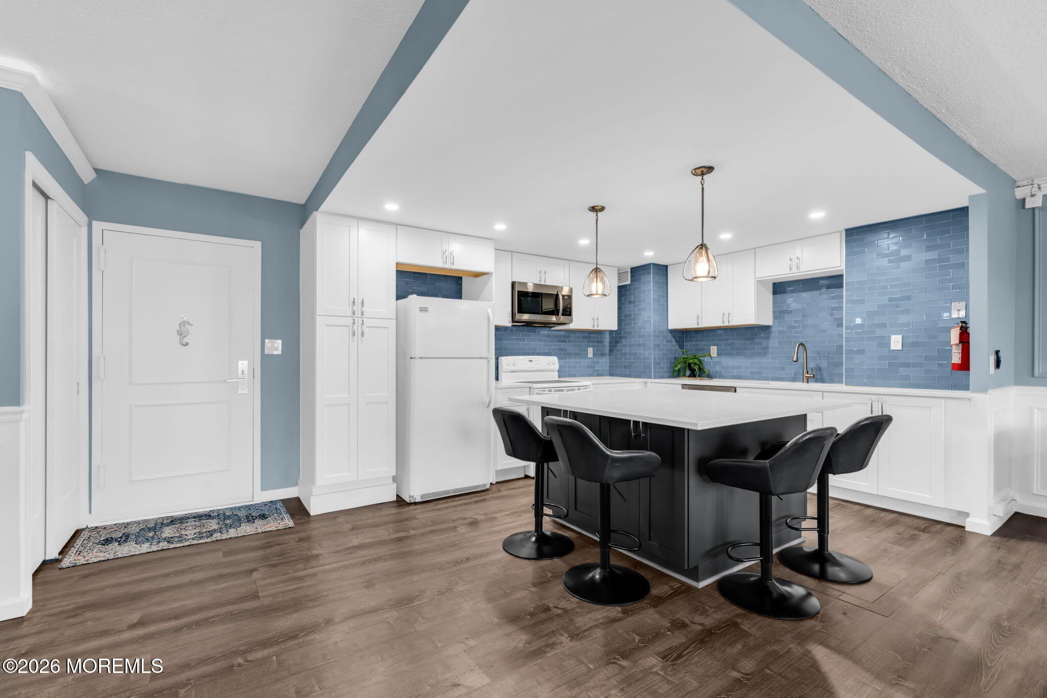 480 Ocean Boulevard – photo 3