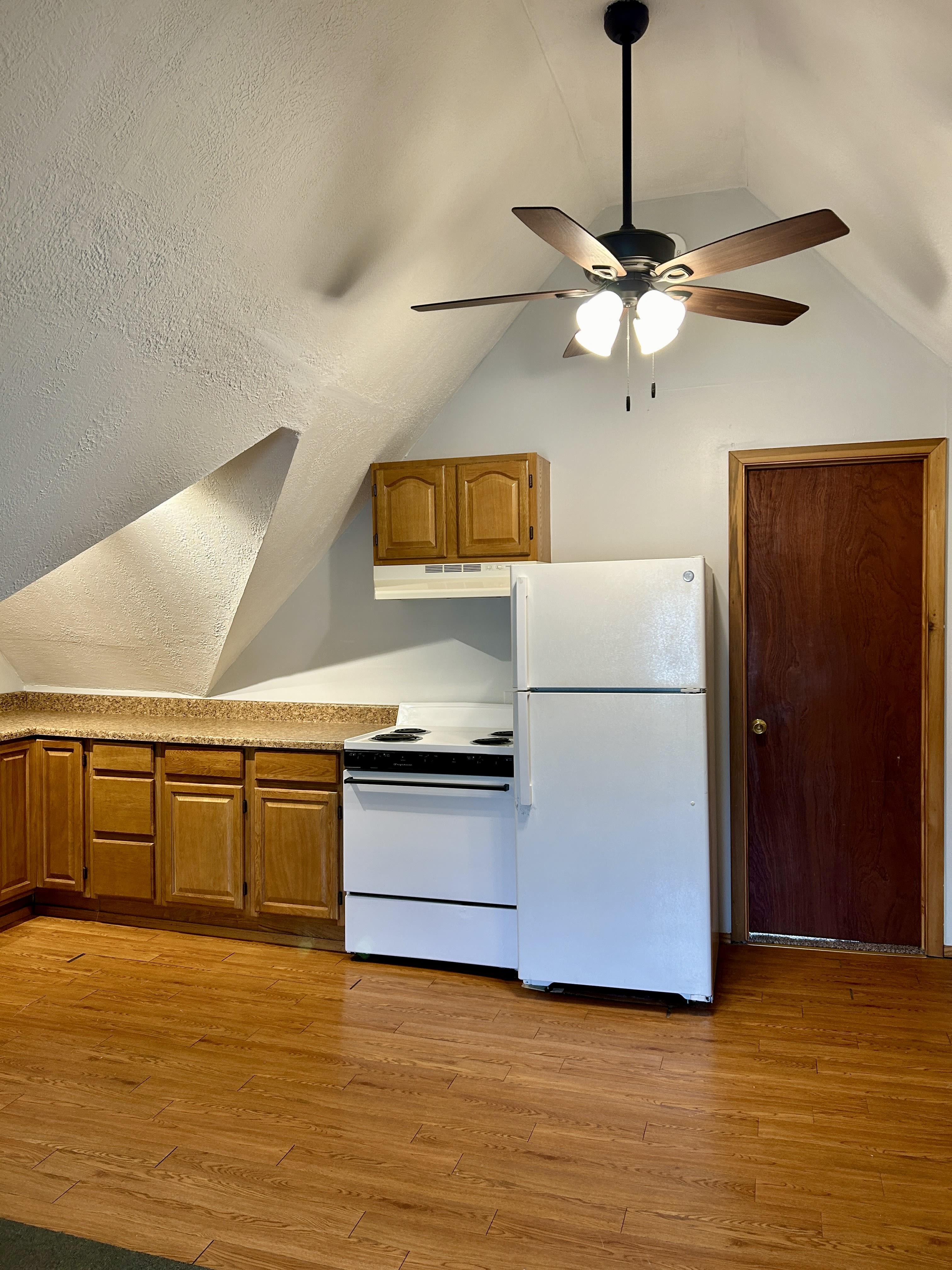 448 Jefferson Street – photo 2