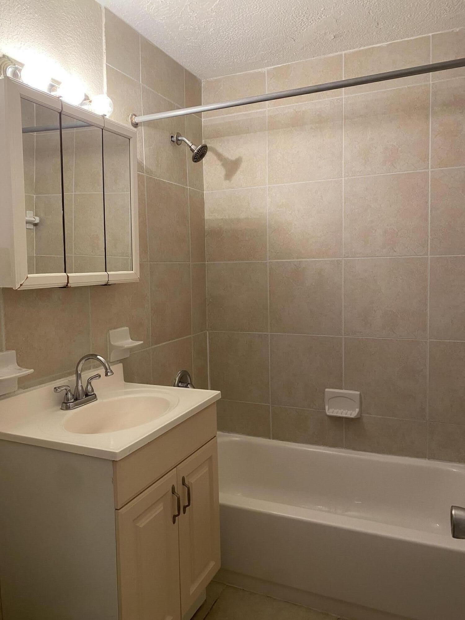 124 Yacht Club Drive – photo 2