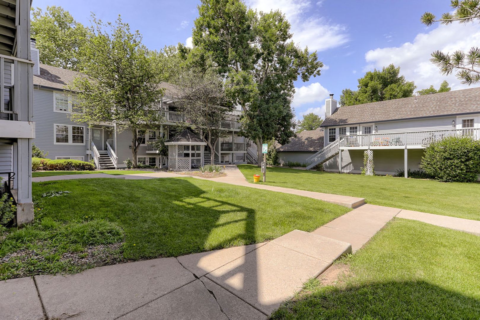 Students Welcome Move In Special 200 Off 1St Months Rent Fantastic Classy 2 Bed 2 Bath Ranch Style 2Nd Floor Condo – photo 5