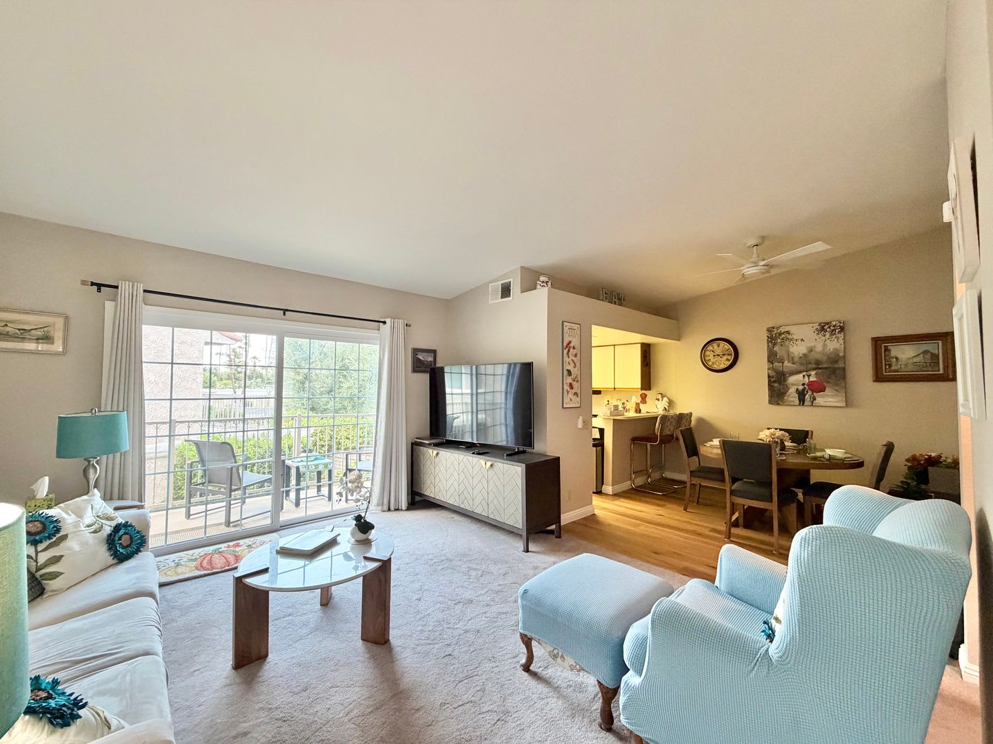 AVAILABLE NOW! 1 bedroom, 1 bathroom condo in Palm Springs! – photo 4