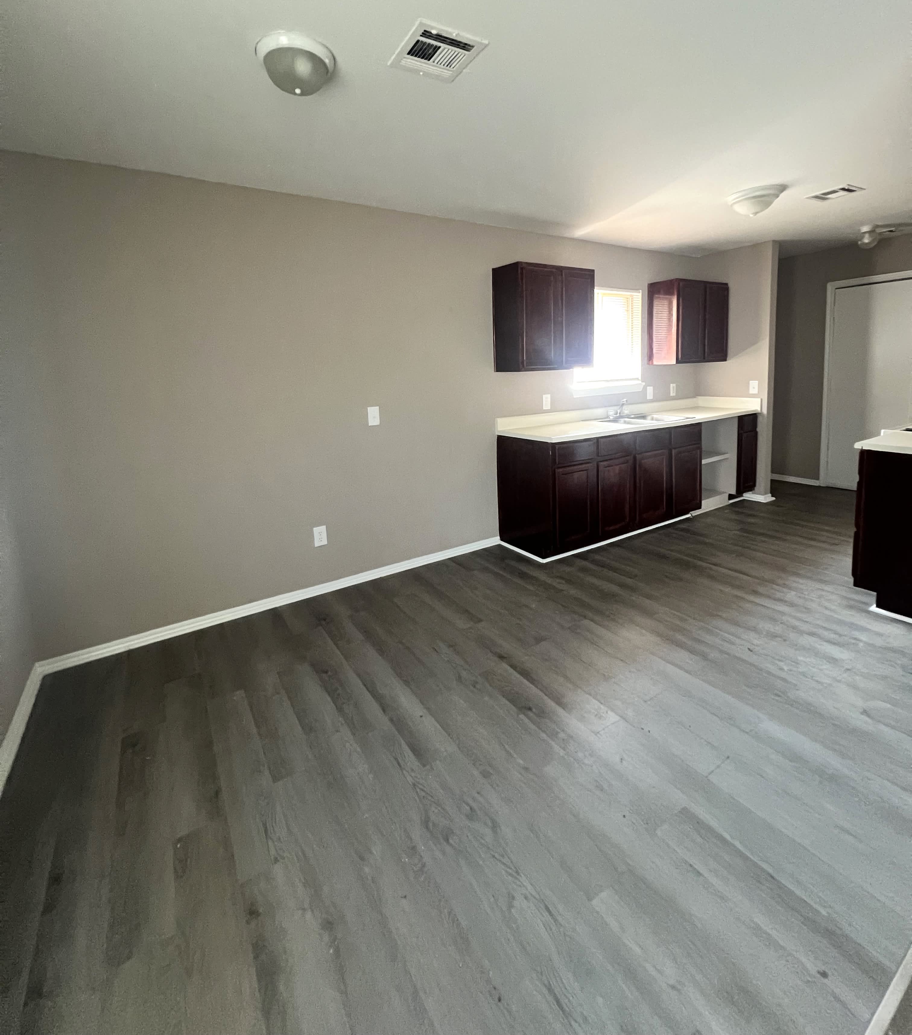 633 NW 111th St – photo 5