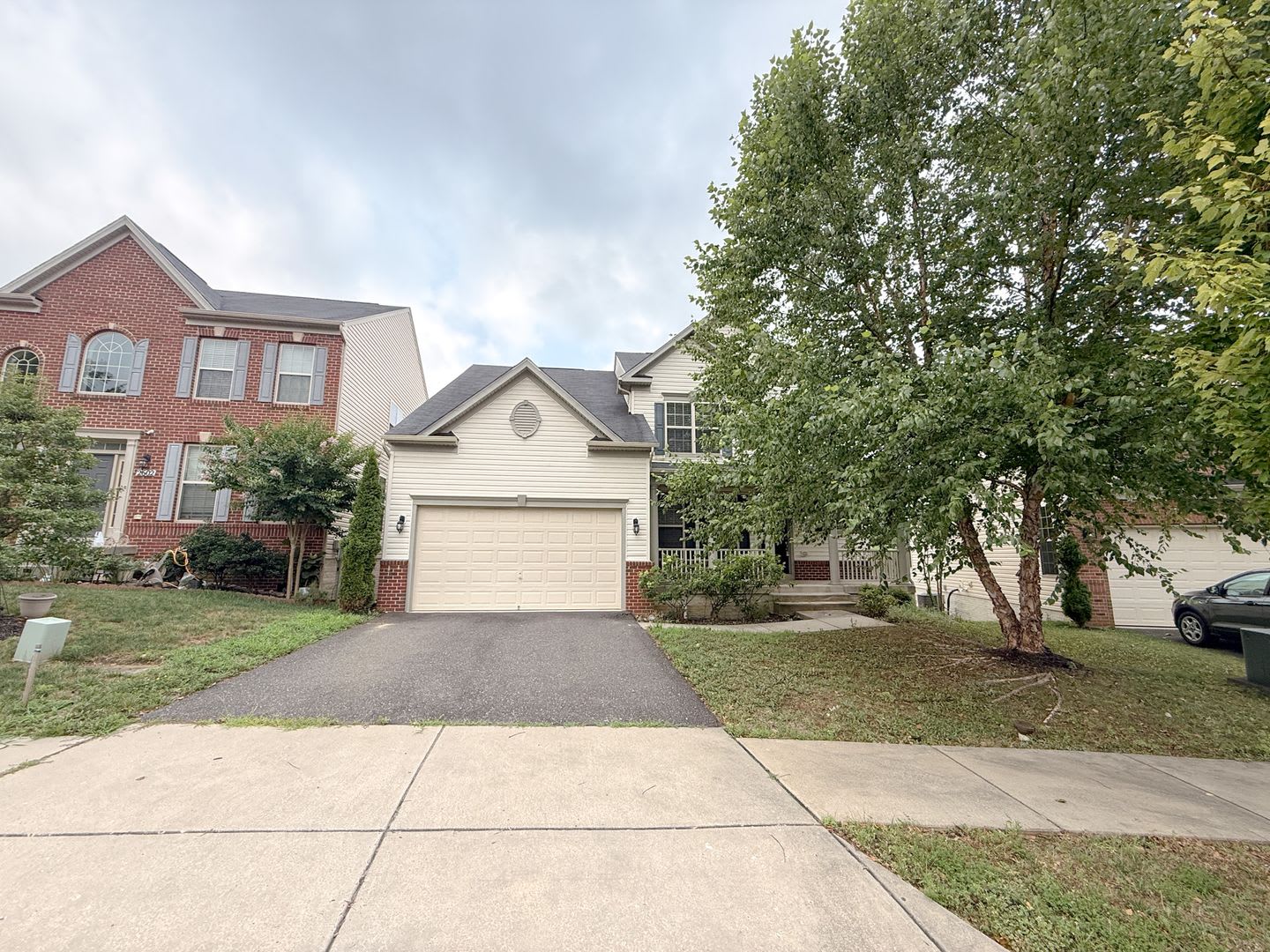 Gorgeous Large SF 5 beds + 4 Full BATHS – photo 1