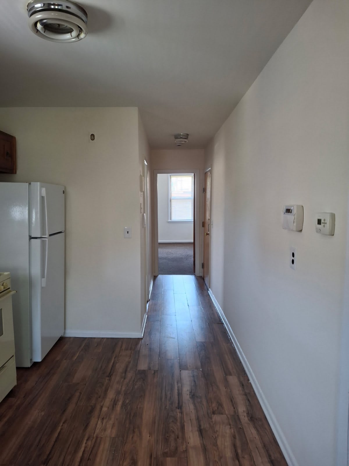 8 Bartholdi Ave – photo 2