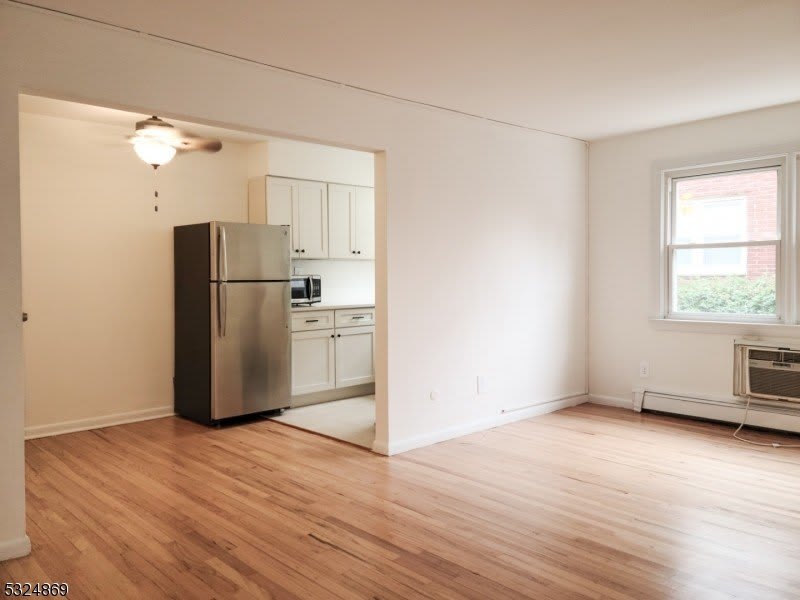 482 Joralemon St – photo 3