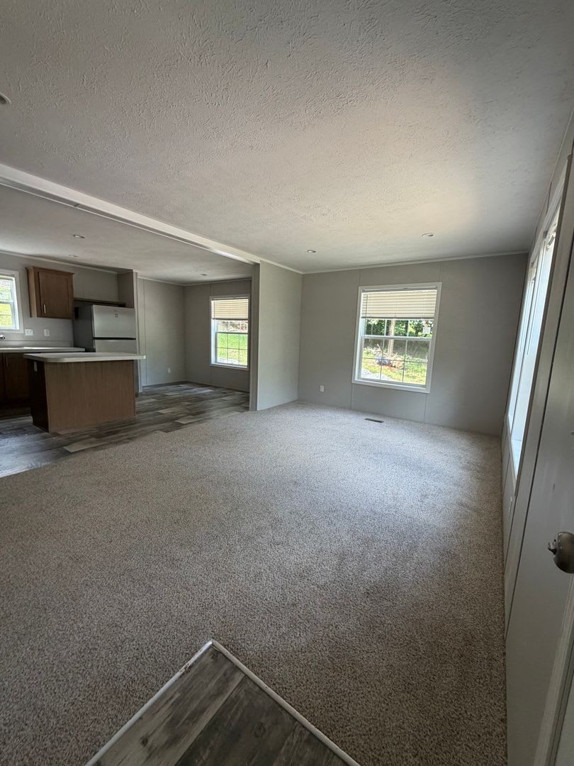 Coming Soon Secluded 3 Bedroom 2 Bath Home In Spring Grove Schools – photo 3