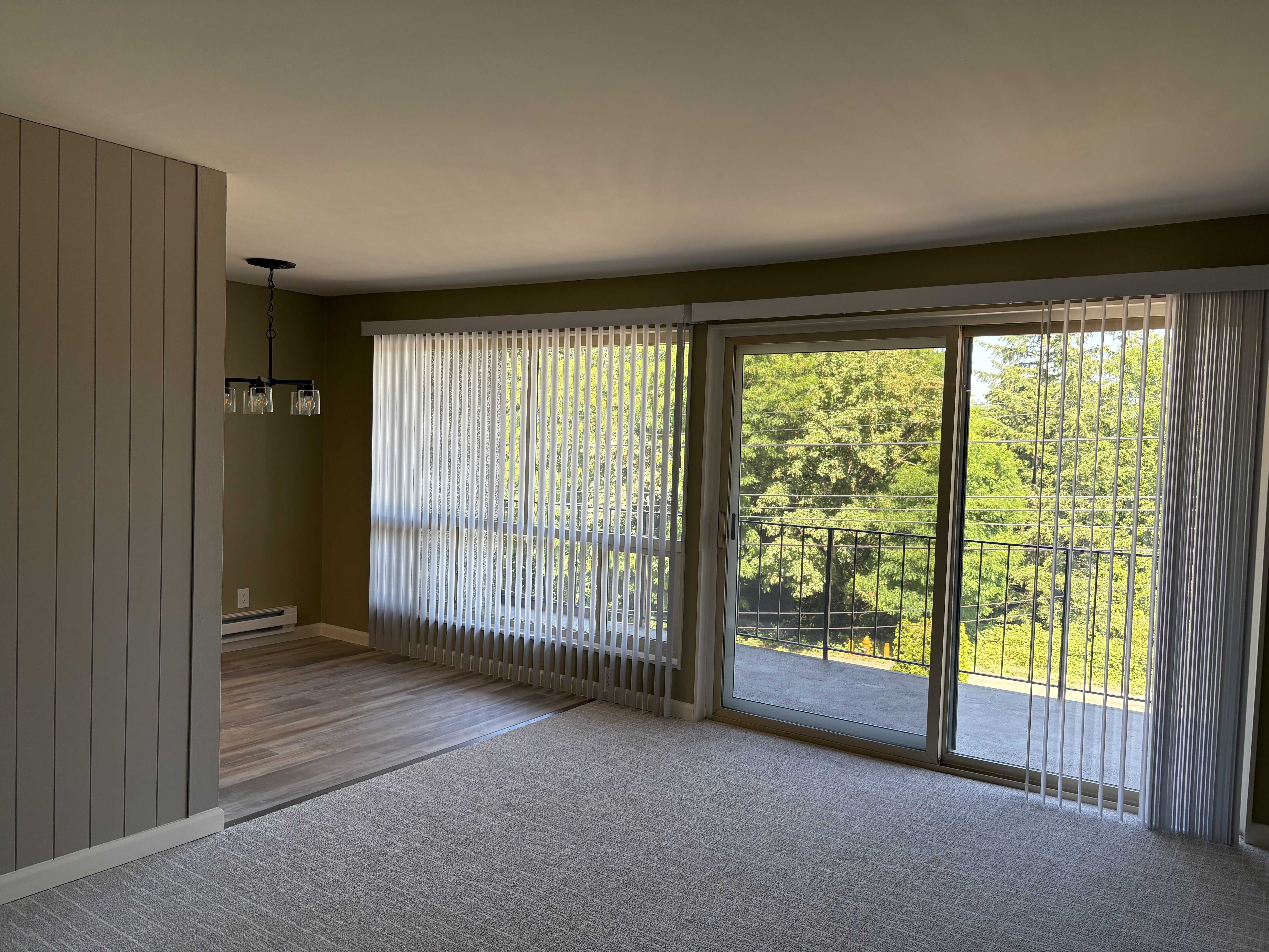 12239 Des Moines Memorial Drive – photo 4