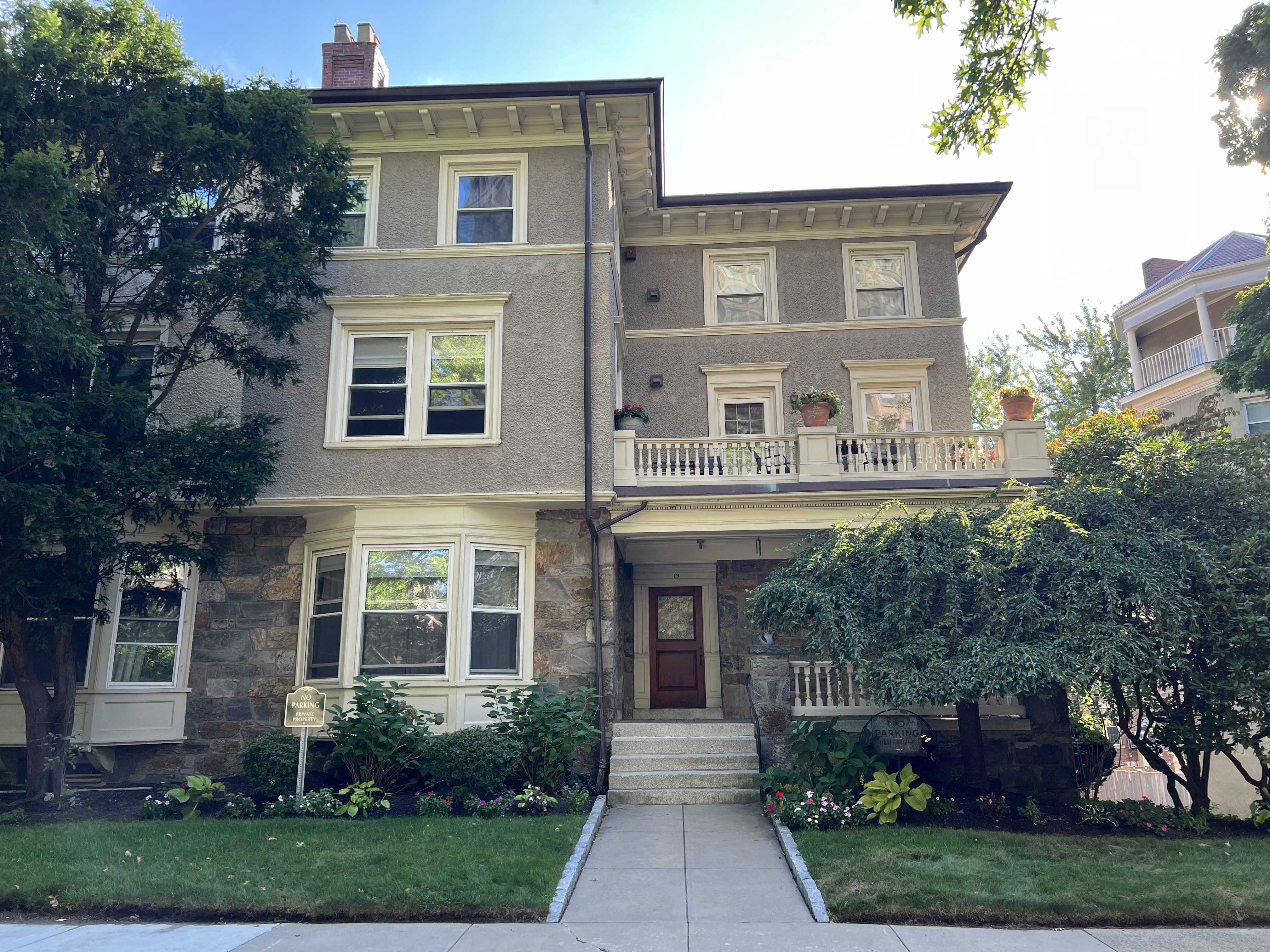19 Regent Circle – photo 1