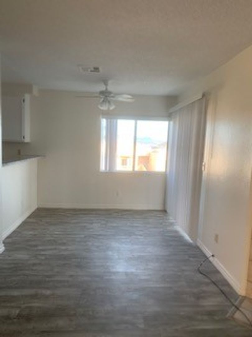 Updated 2 bedroom unit in Colorado Bay!! – photo 4