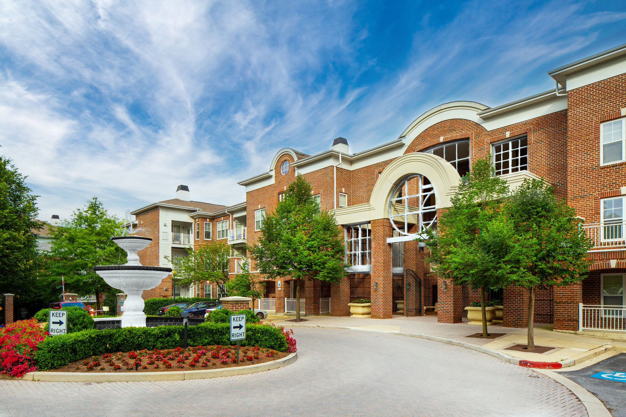 10X Living Columbia Town Center – photo 4
