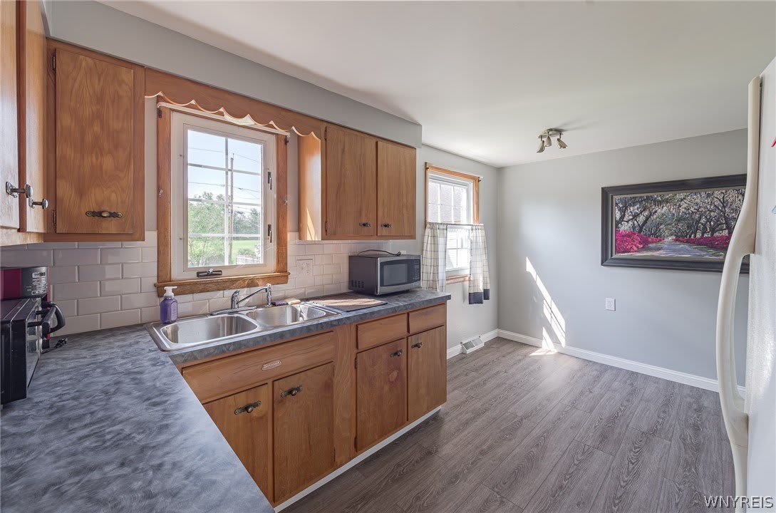 279 Irvington Drive – photo 5