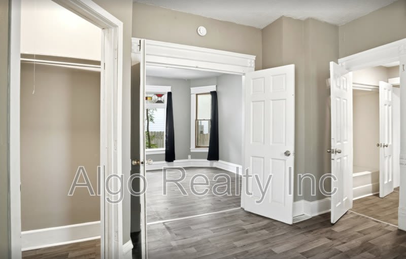 2923 North Girard Avenue – photo 5