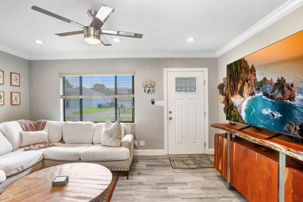 4415 W BAY VILLA Avenue – photo 4