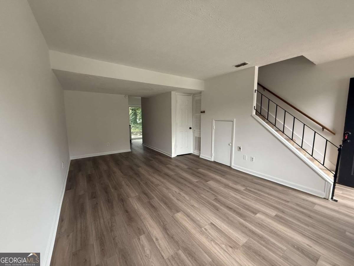 291 W Johnson Street – photo 3
