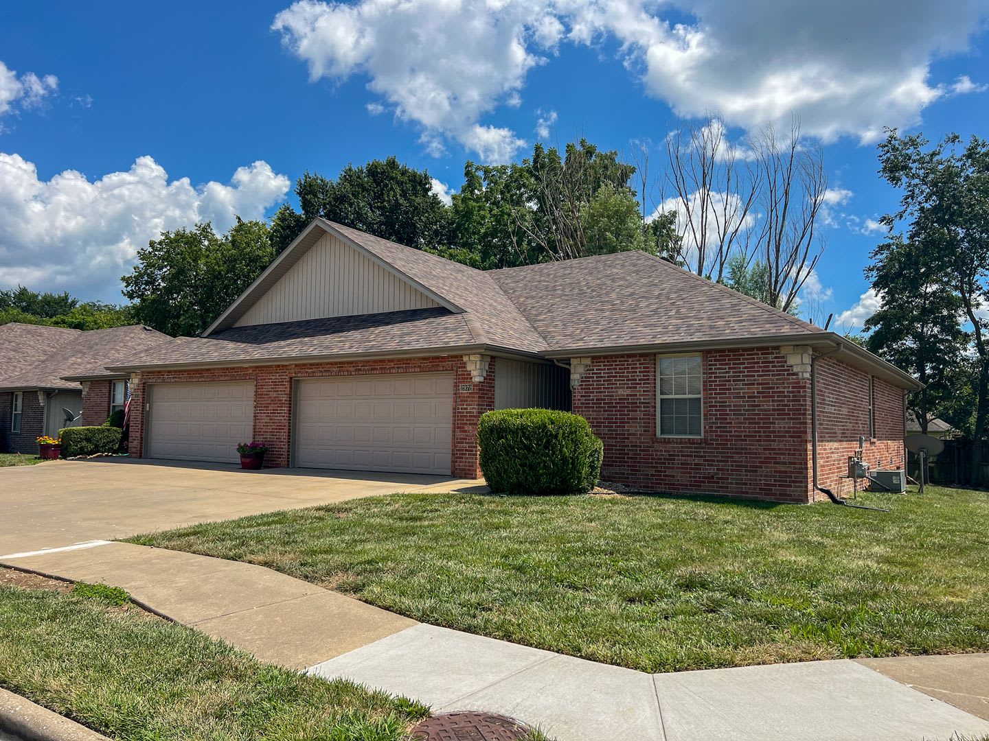 NEW LUXURY DUPLEX in the sought-after Southwest area of Springfield! – photo 1