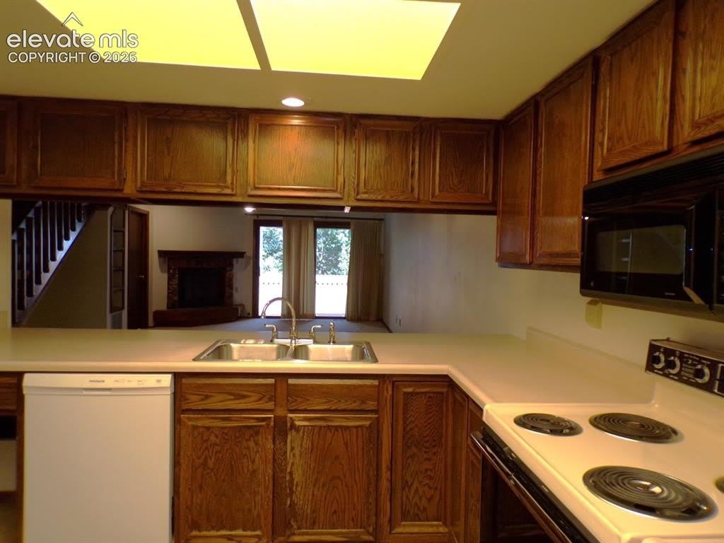 4902 Castledown Road – photo 3
