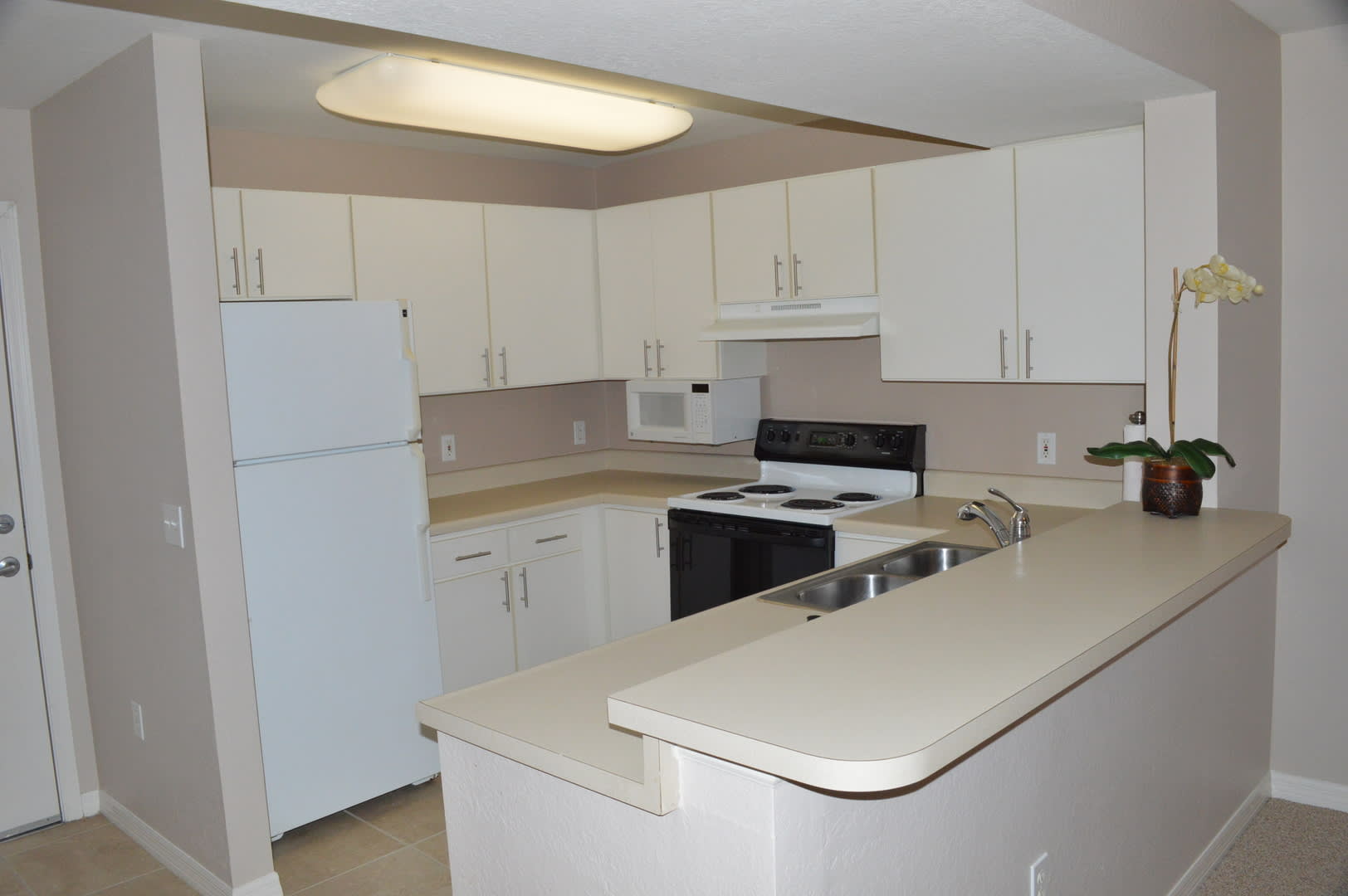 Condo In North Naples 2 Bed 1 Bath – photo 5