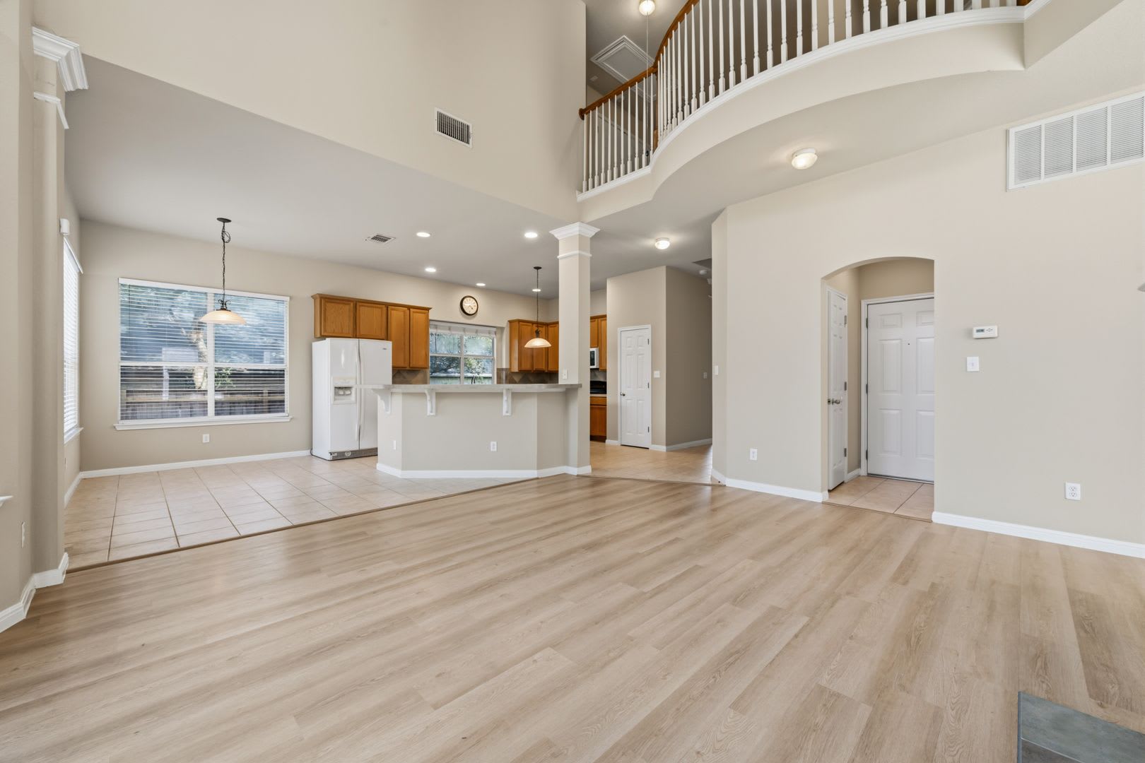 Spacious 3 Bedroom 2 5 Bathroom Two Story Home – photo 5