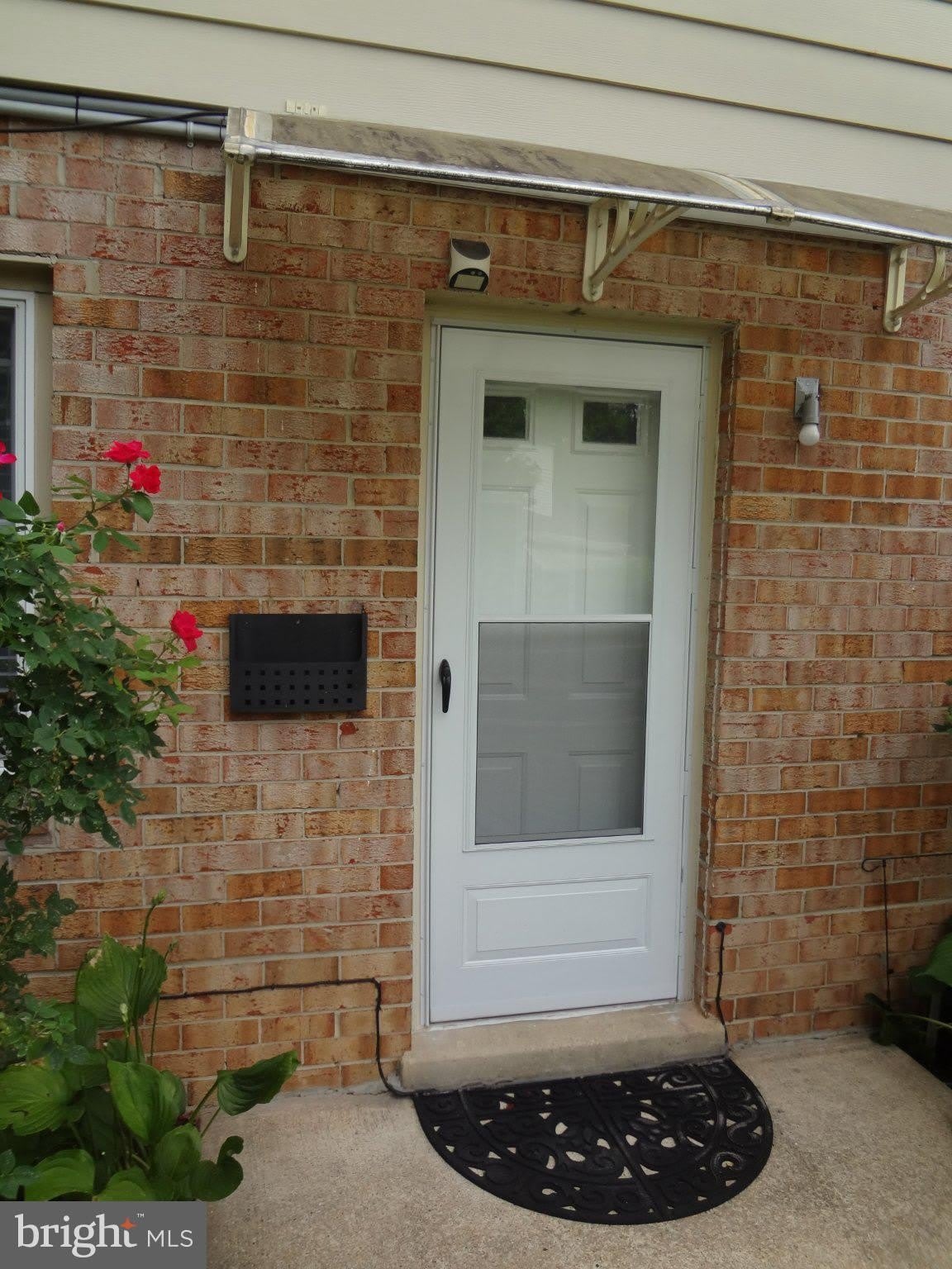 17540 QUEEN ELIZABETH Drive – photo 2