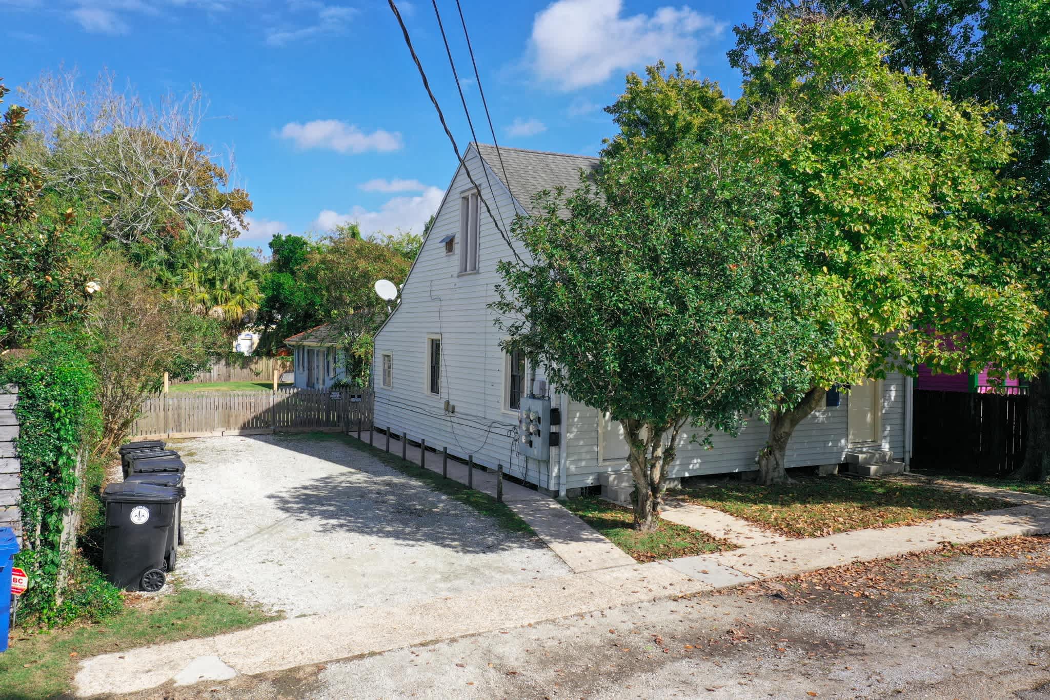 7619 Hurst Street – photo 2