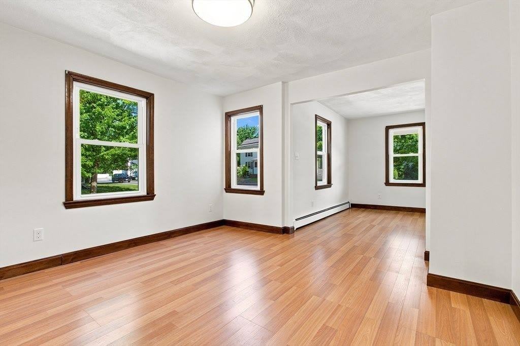 24 Railroad Ave – photo 5