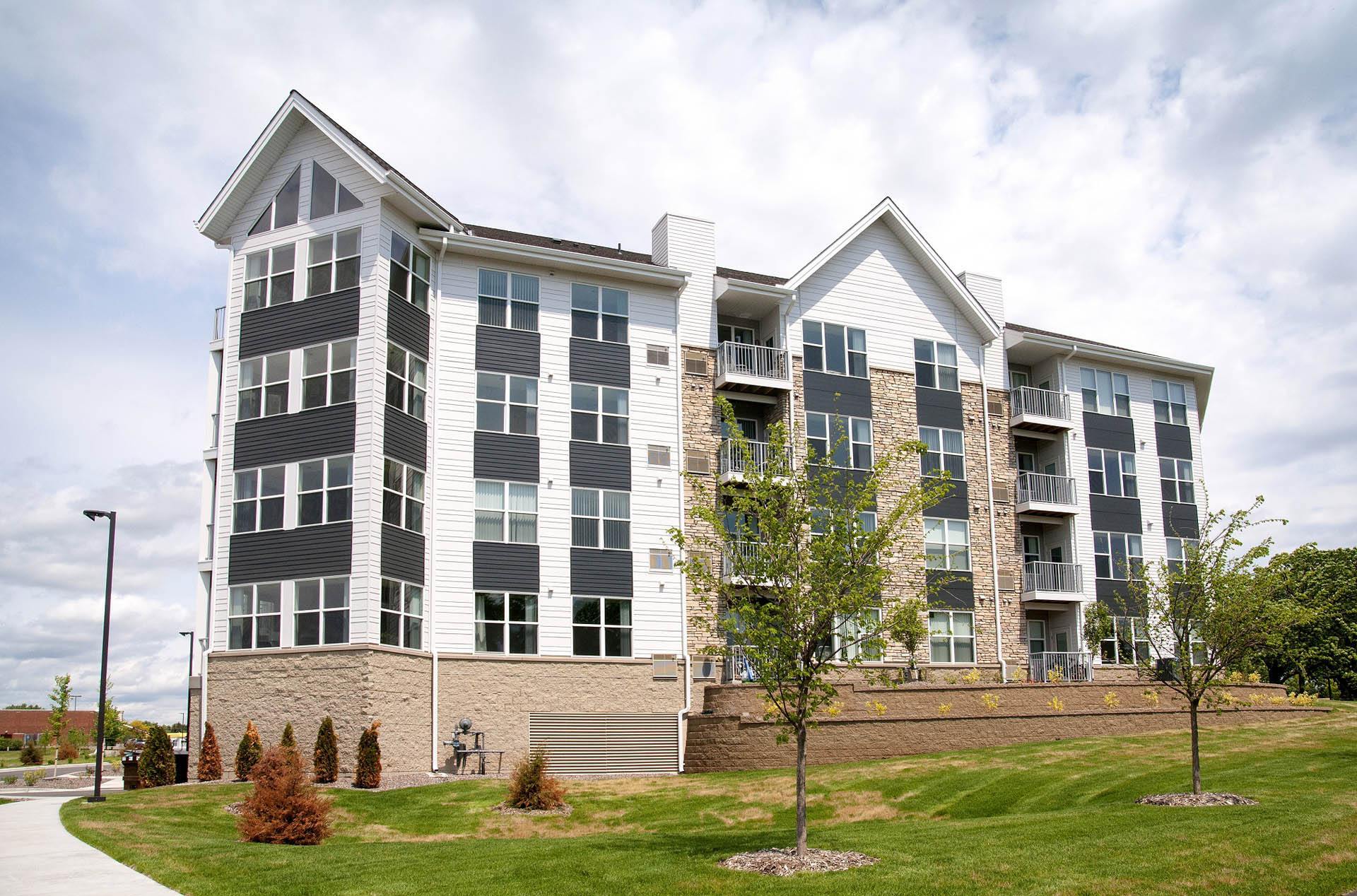 River North Apartments Senior And Affordable Housing – photo 2
