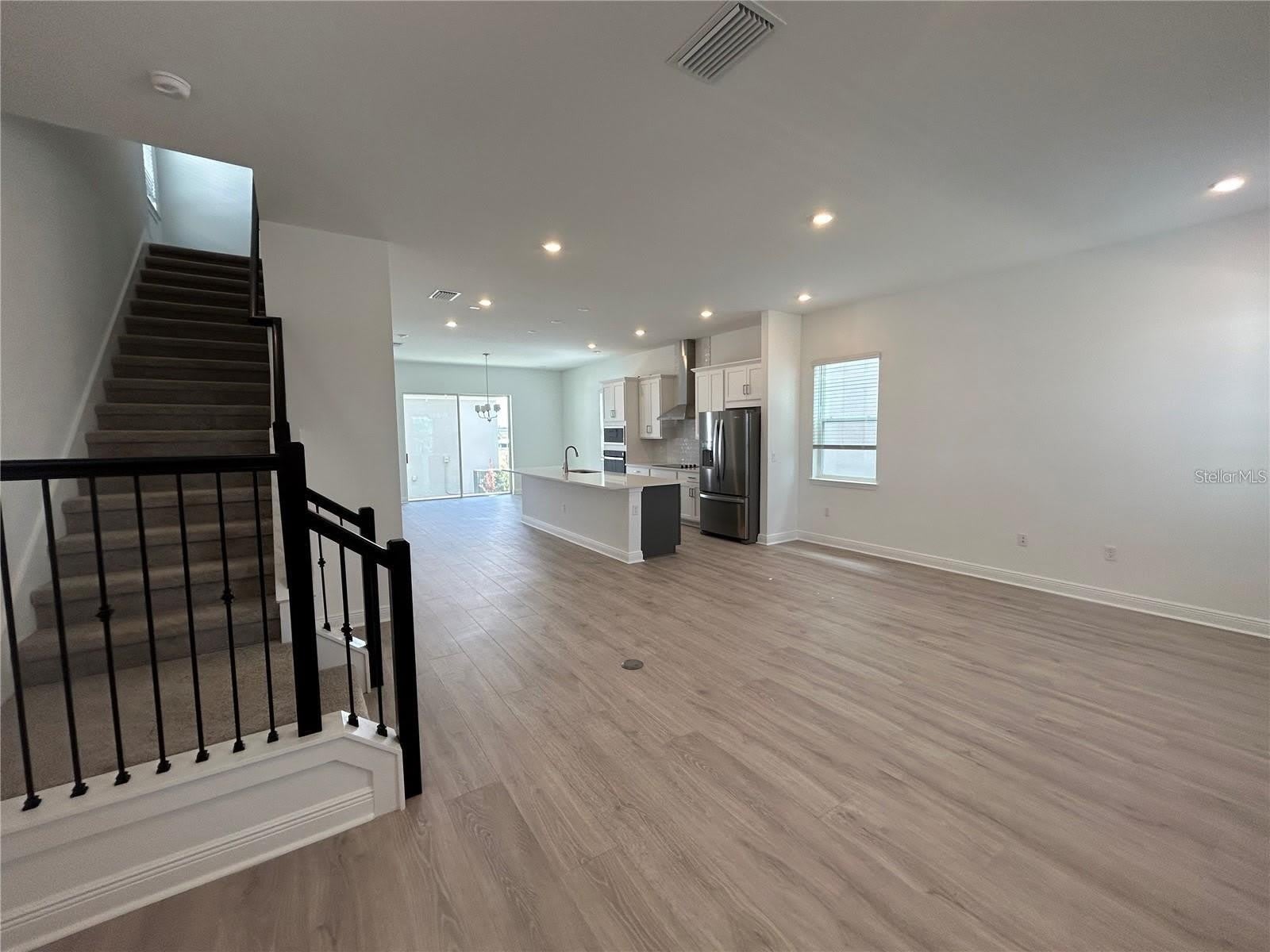 16902 HAMLIN OASIS Loop – photo 2