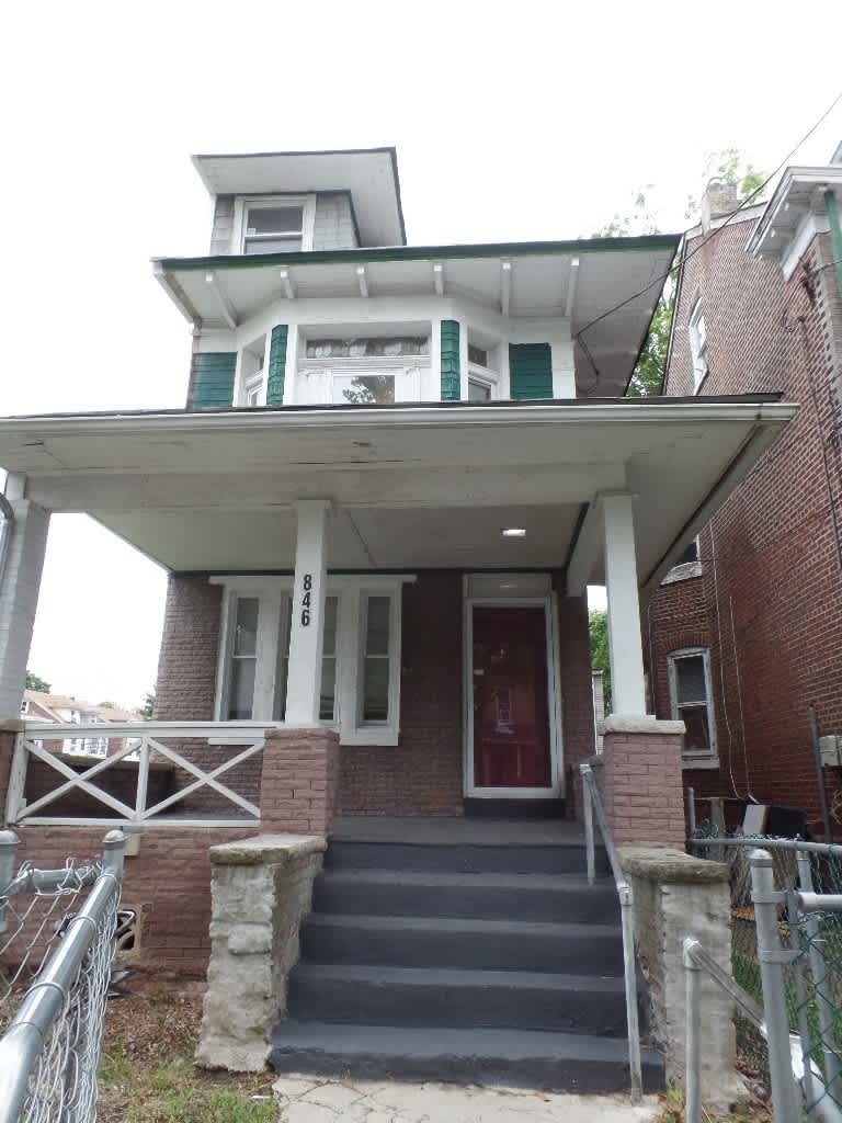Big House 5 Beds 2 5 Bath – photo 1