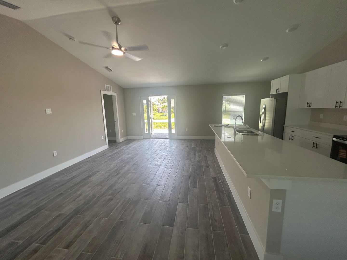 New Construction 4/2 Ready for occupancy – photo 3
