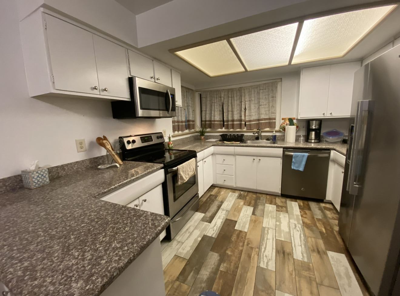 1654 Hemlock Street – photo 2