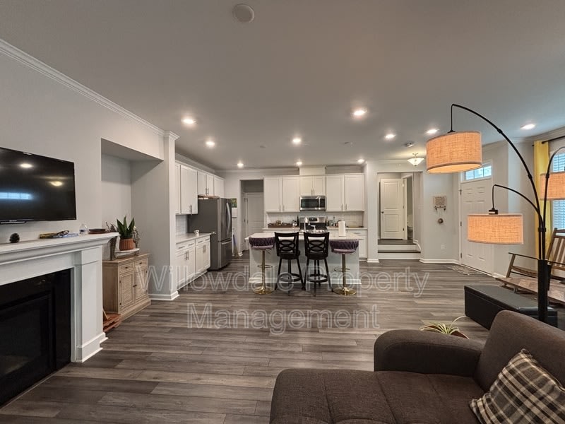 203 Gremar Dr – photo 5