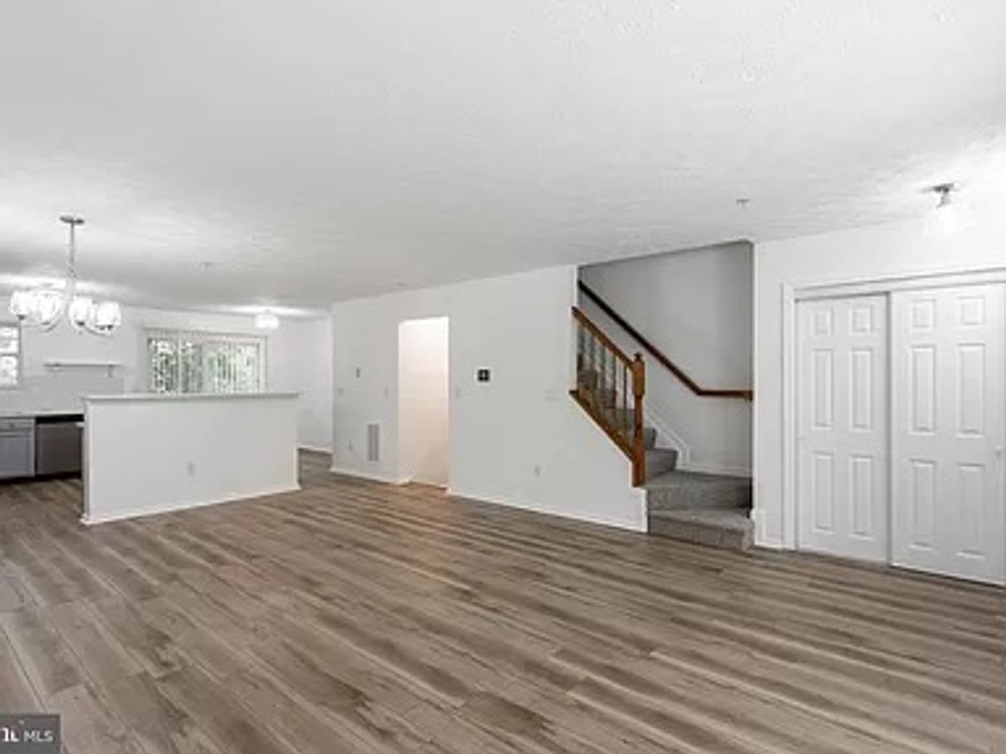 Beautiful 4 Bedroom in Bowie MD – photo 3