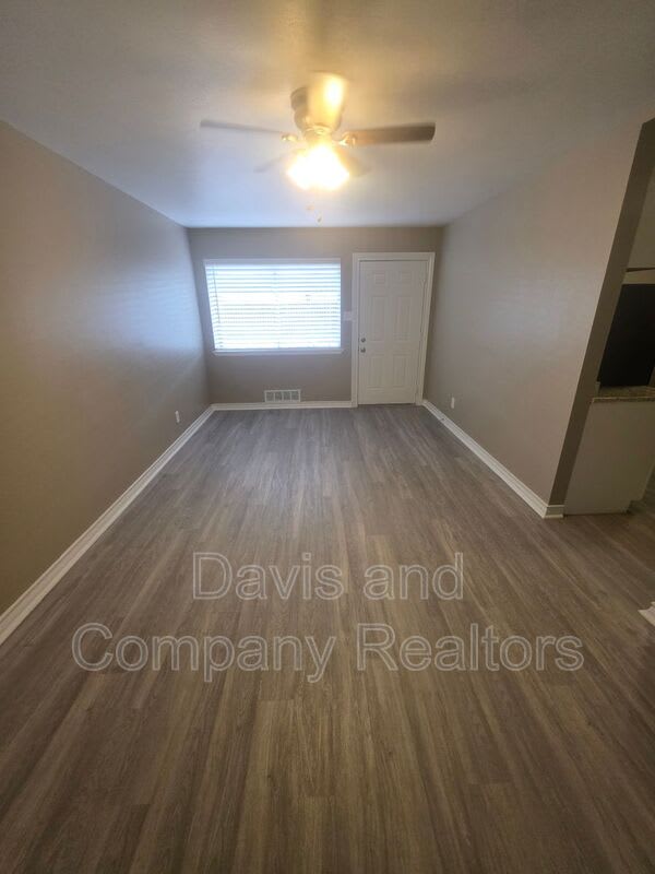 2910 W Michigan Ave – photo 5