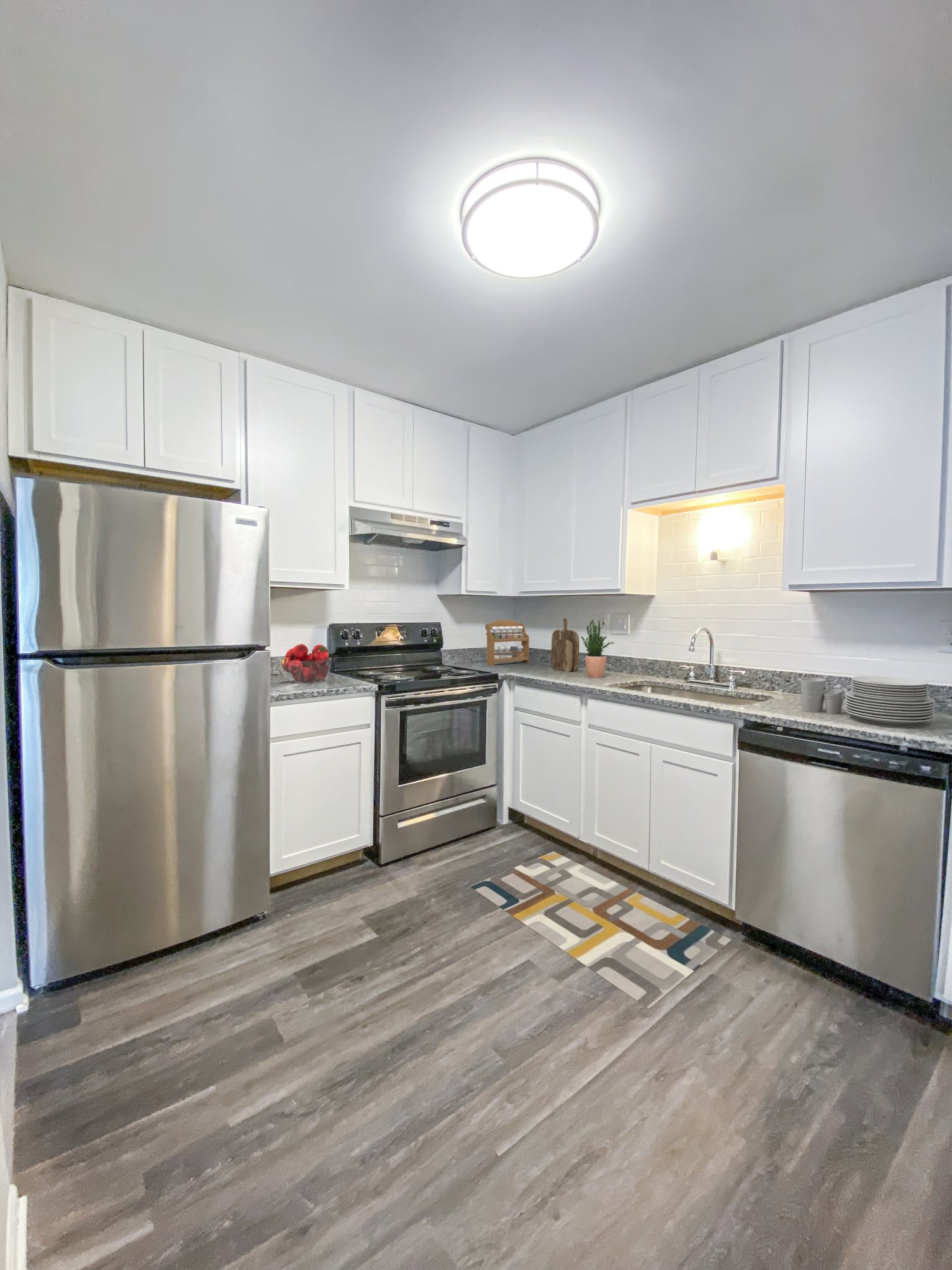Woodside – photo 1