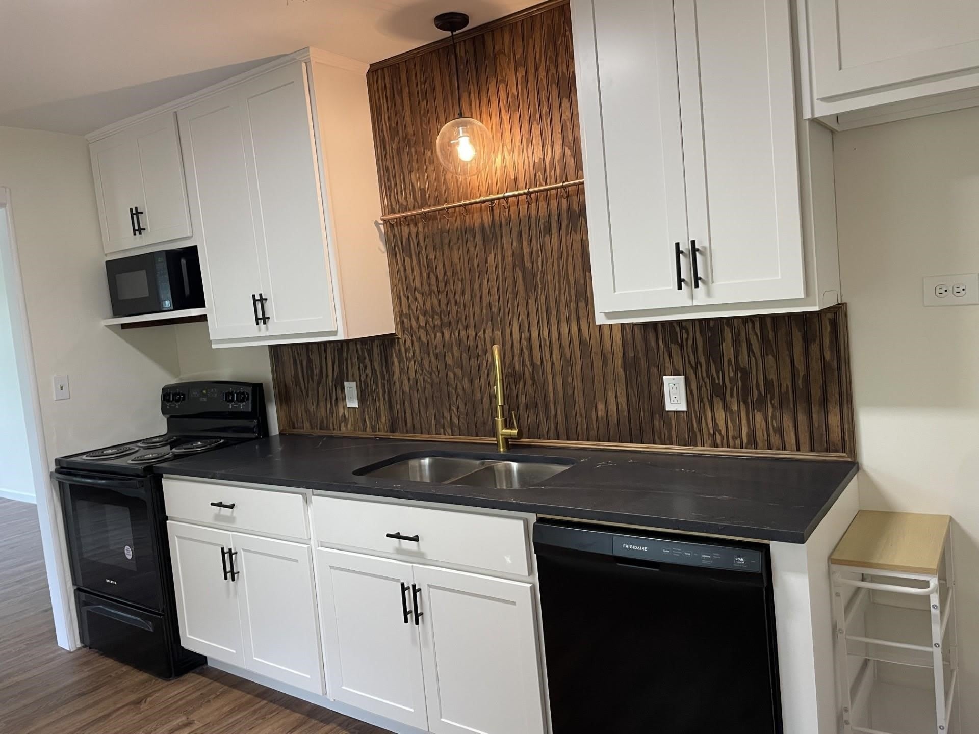 513 W Florence Street – photo 4