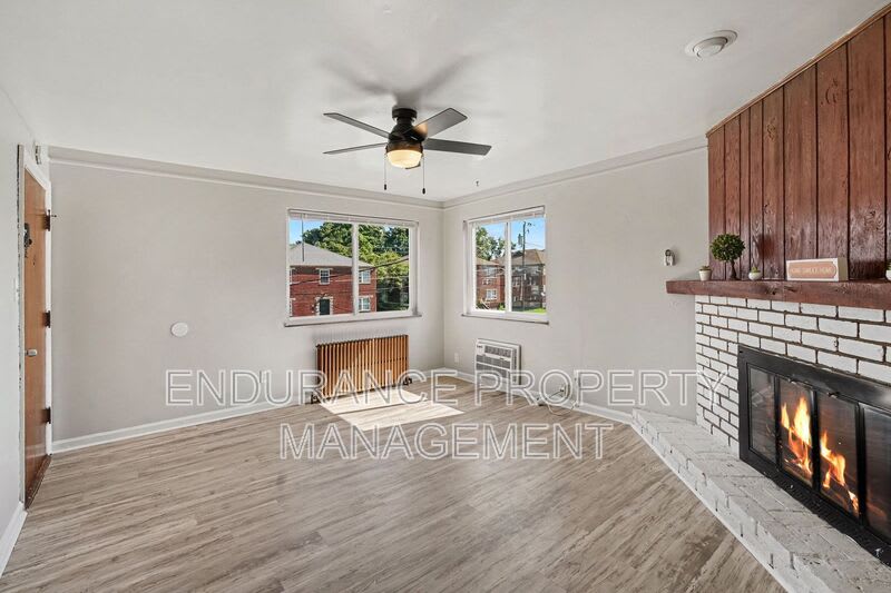 629 Maple Dr – photo 4