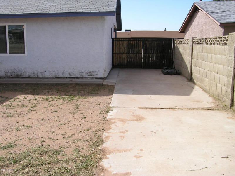 HOA Free, 3 Bed with Desert Landscaping and RV Gate! – photo 3
