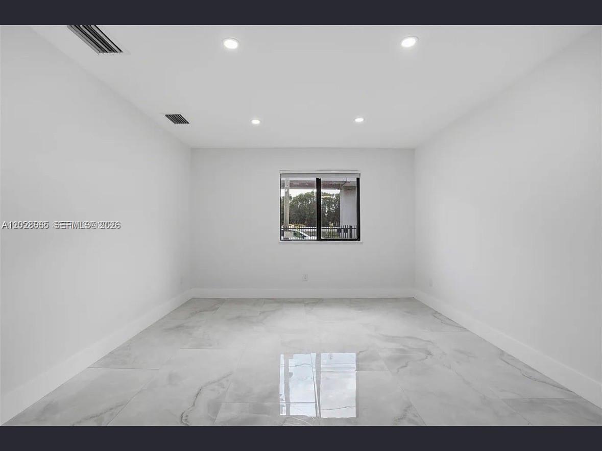 1411 Northwest 40th Street – photo 3
