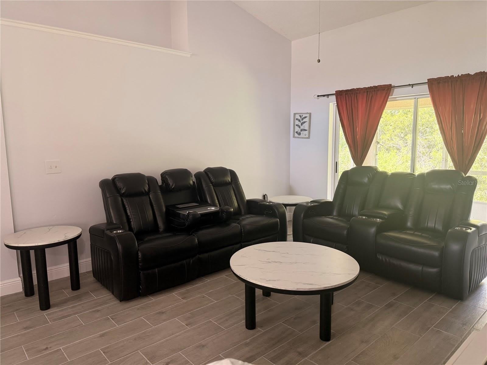 2442 Winchester Boulevard – photo 2