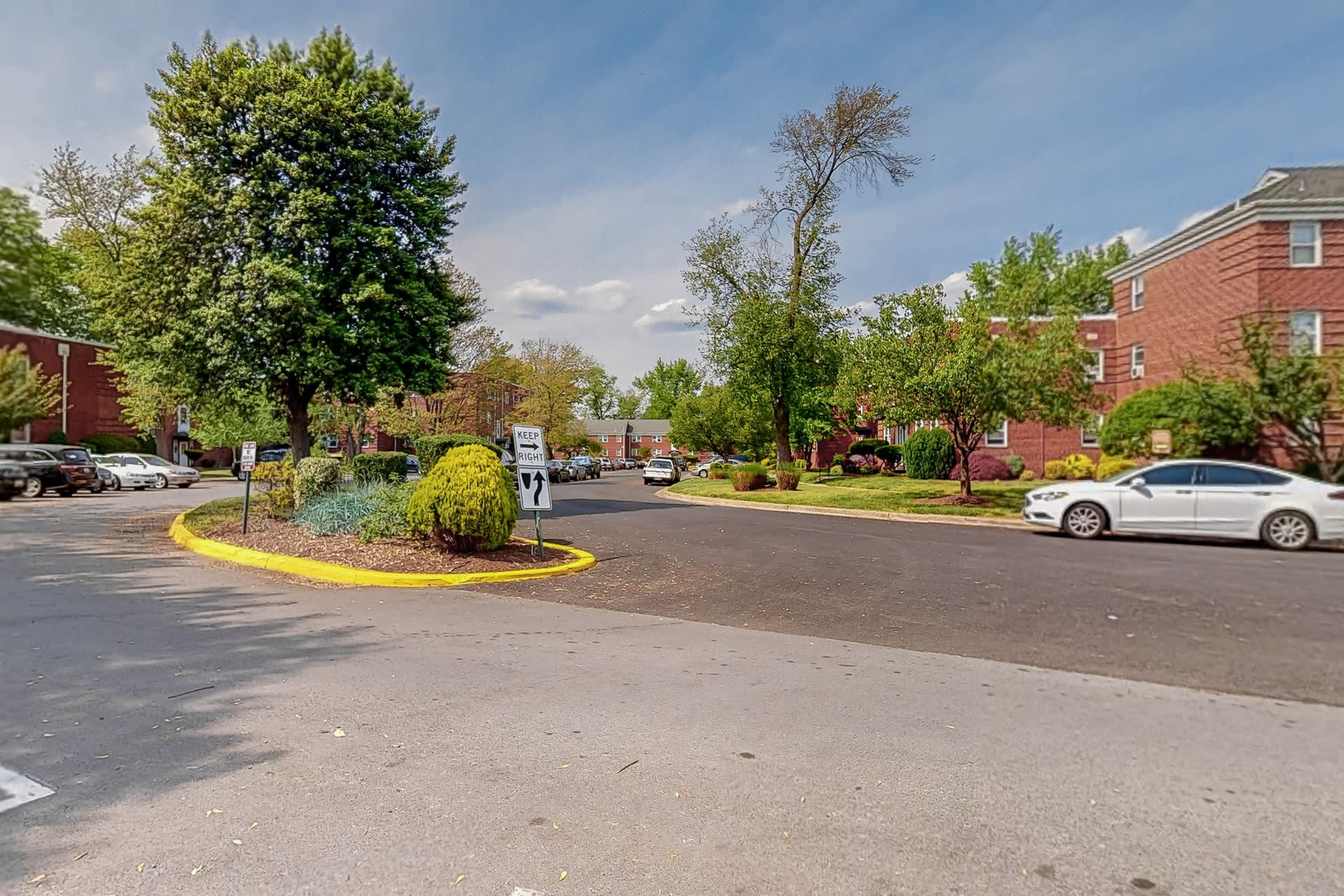 Hillcrest Village Apartments – photo 5