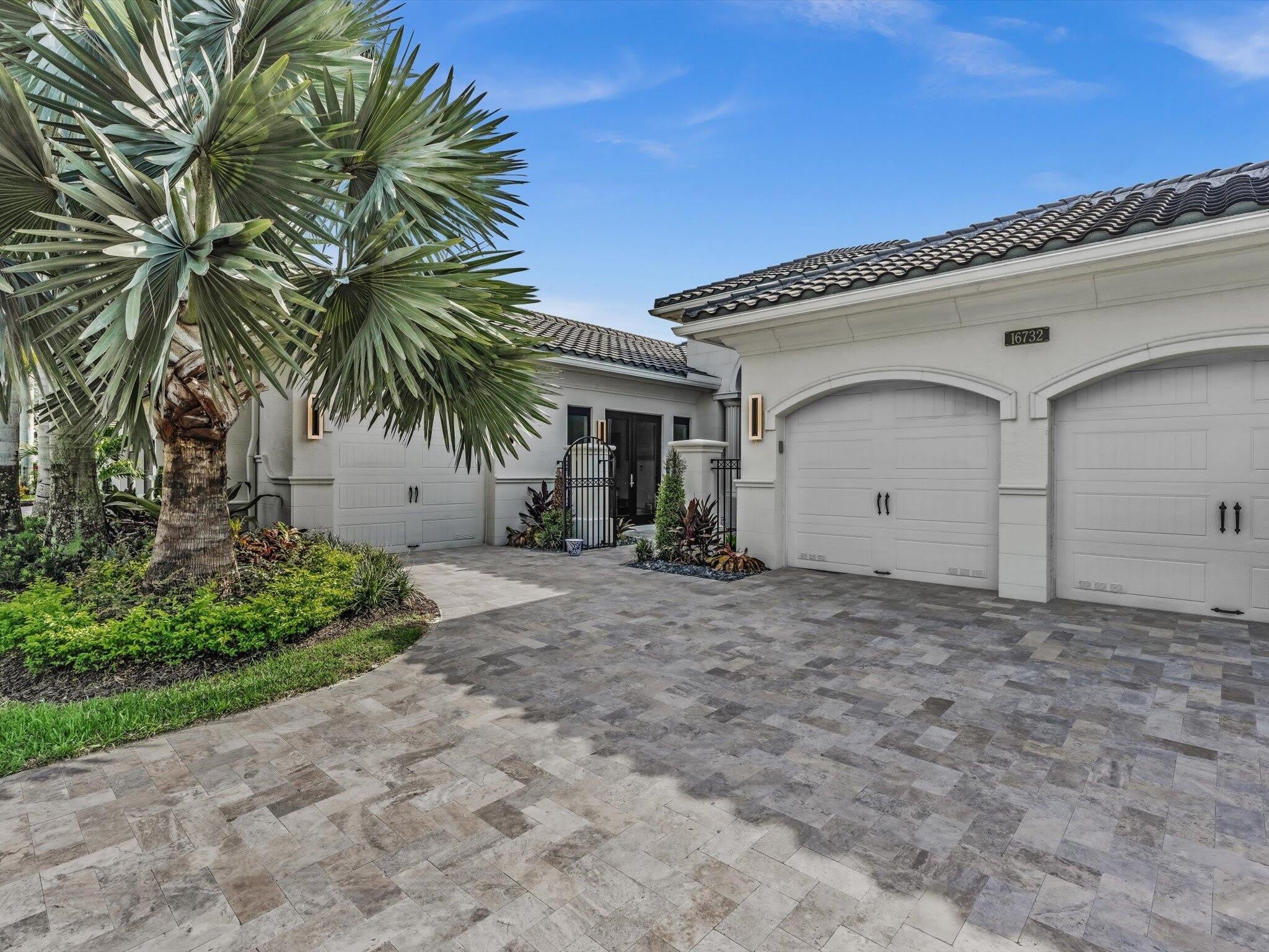 16732 Strasbourg Lane – photo 3