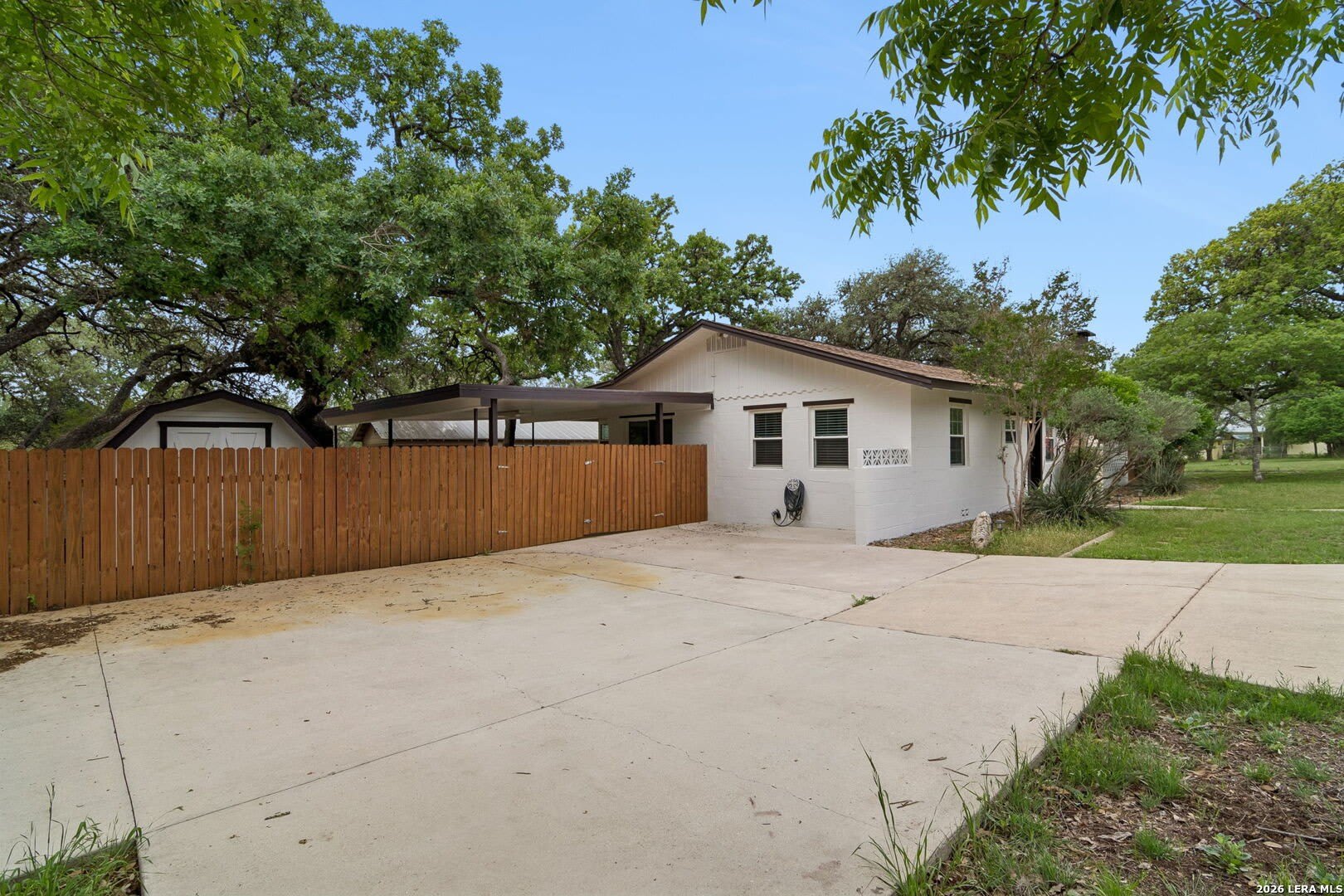 225 NORTH ST – photo 3