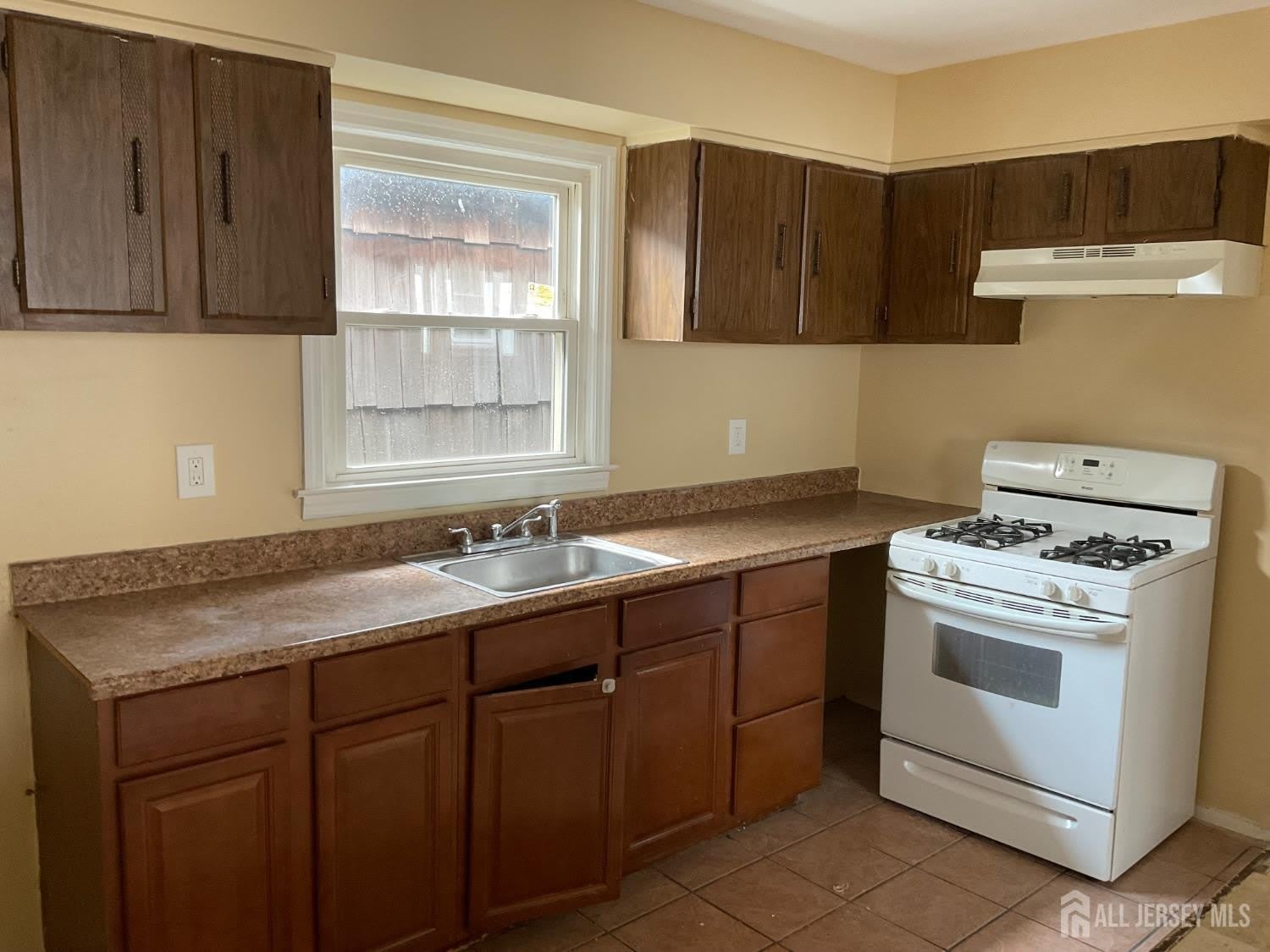 60 Glenn Drive – photo 4