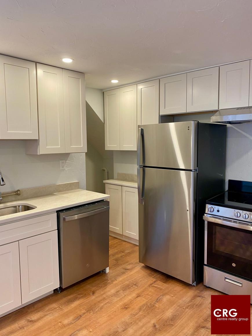 975 Chestnut St – photo 1