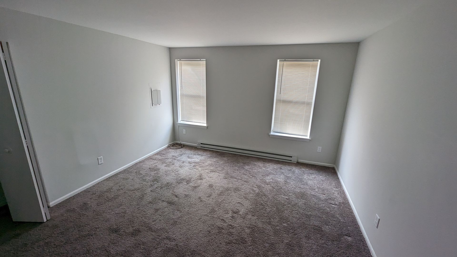3 Bedroom Apartment With Multiple Floor Living – photo 2