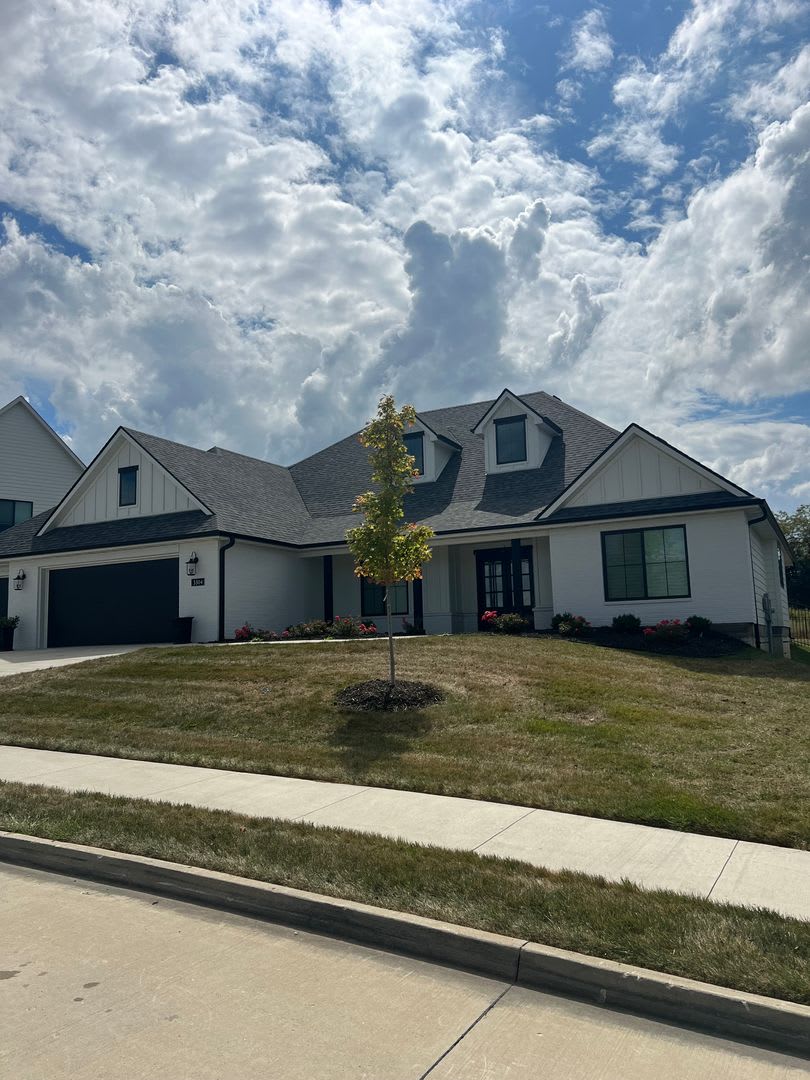4 bedroom, 2.5 bathroom, 3 car garage rental in The Gates – photo 3