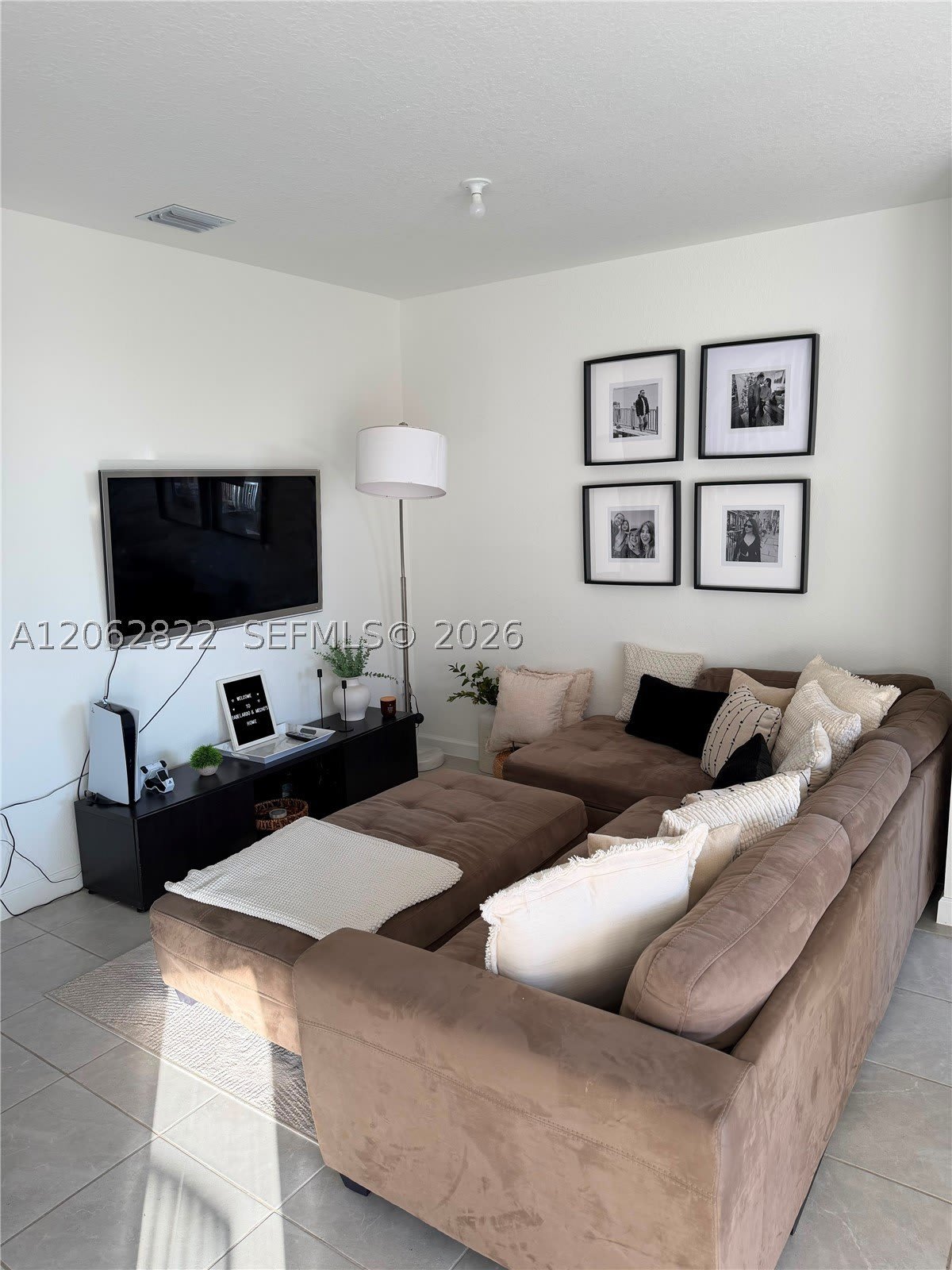 2817 SE 26th Ave – photo 2