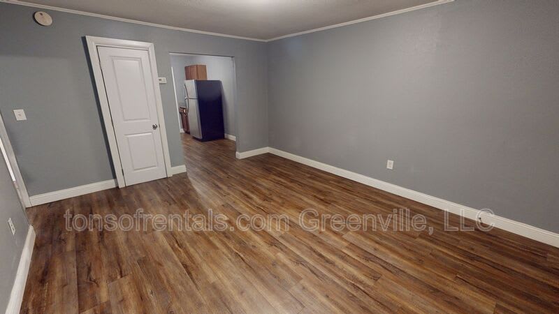88 West Park Drive H – photo 2