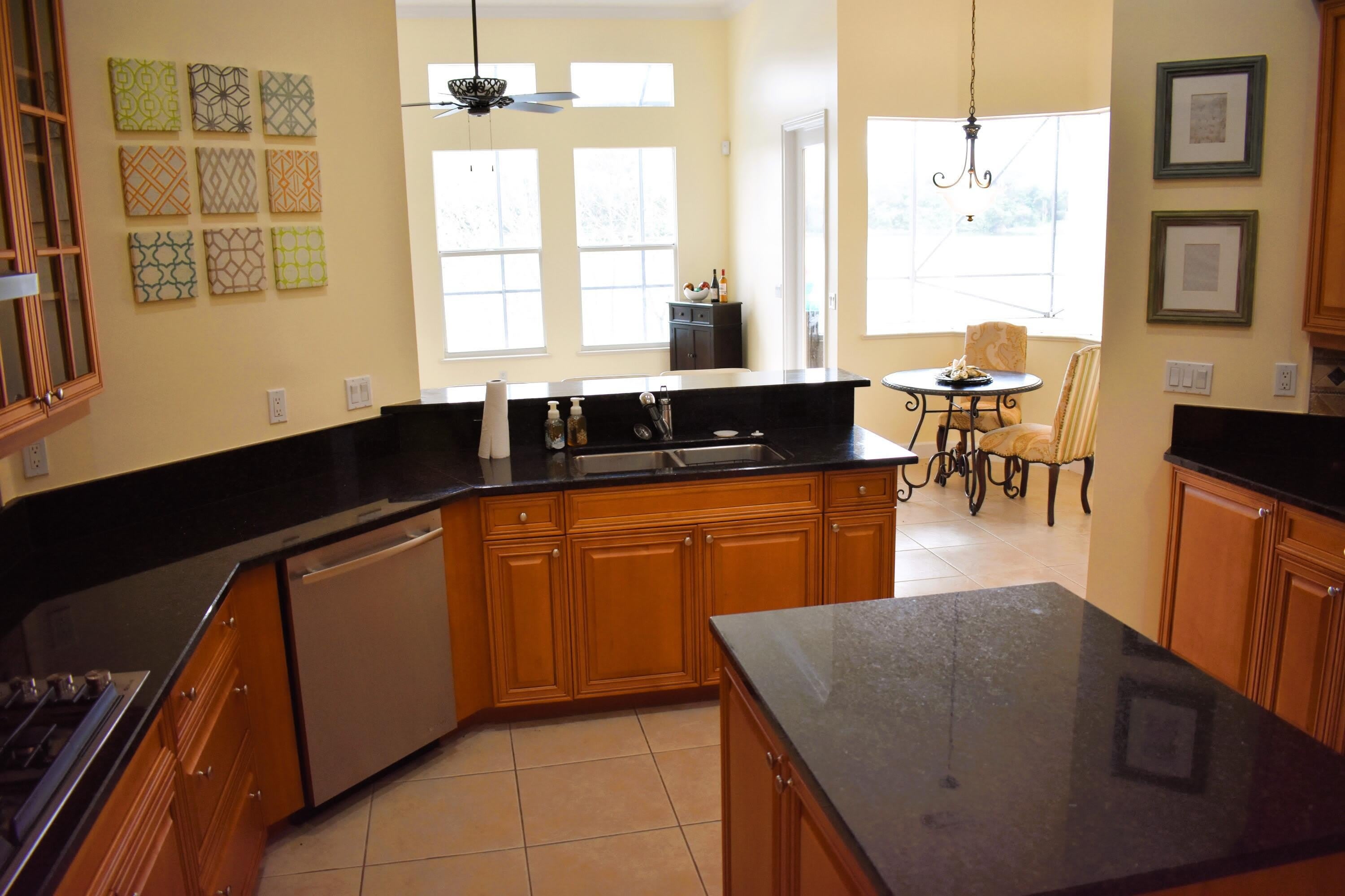 895 SW GRAND RESERVES Boulevard SW – photo 4